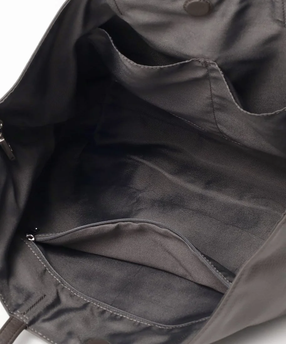 Black Grained leather tote, view 3