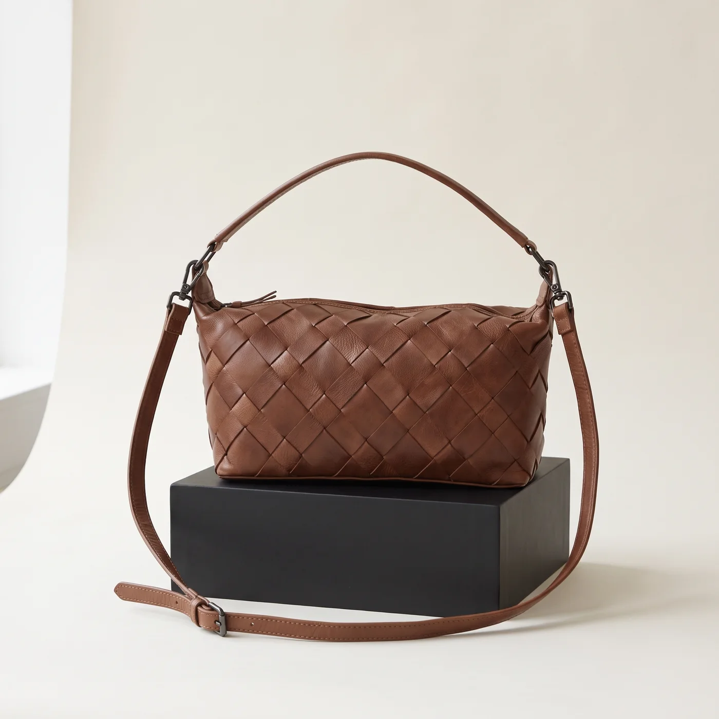 Cognac LotusMBG bag, woven