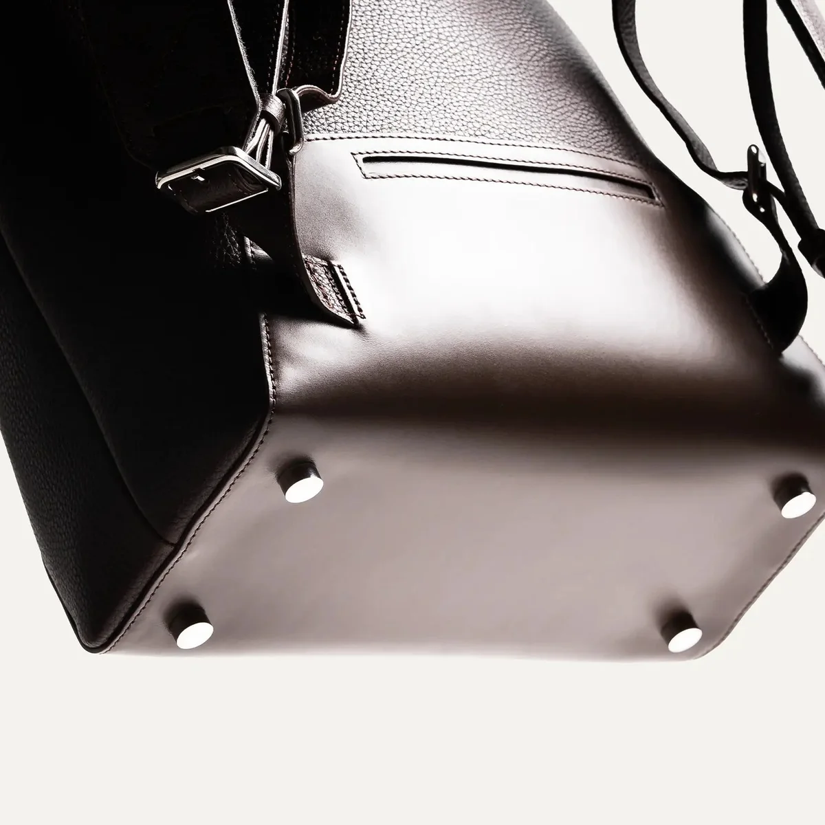 Chestnut Romeo 16" laptop backpack, view 3