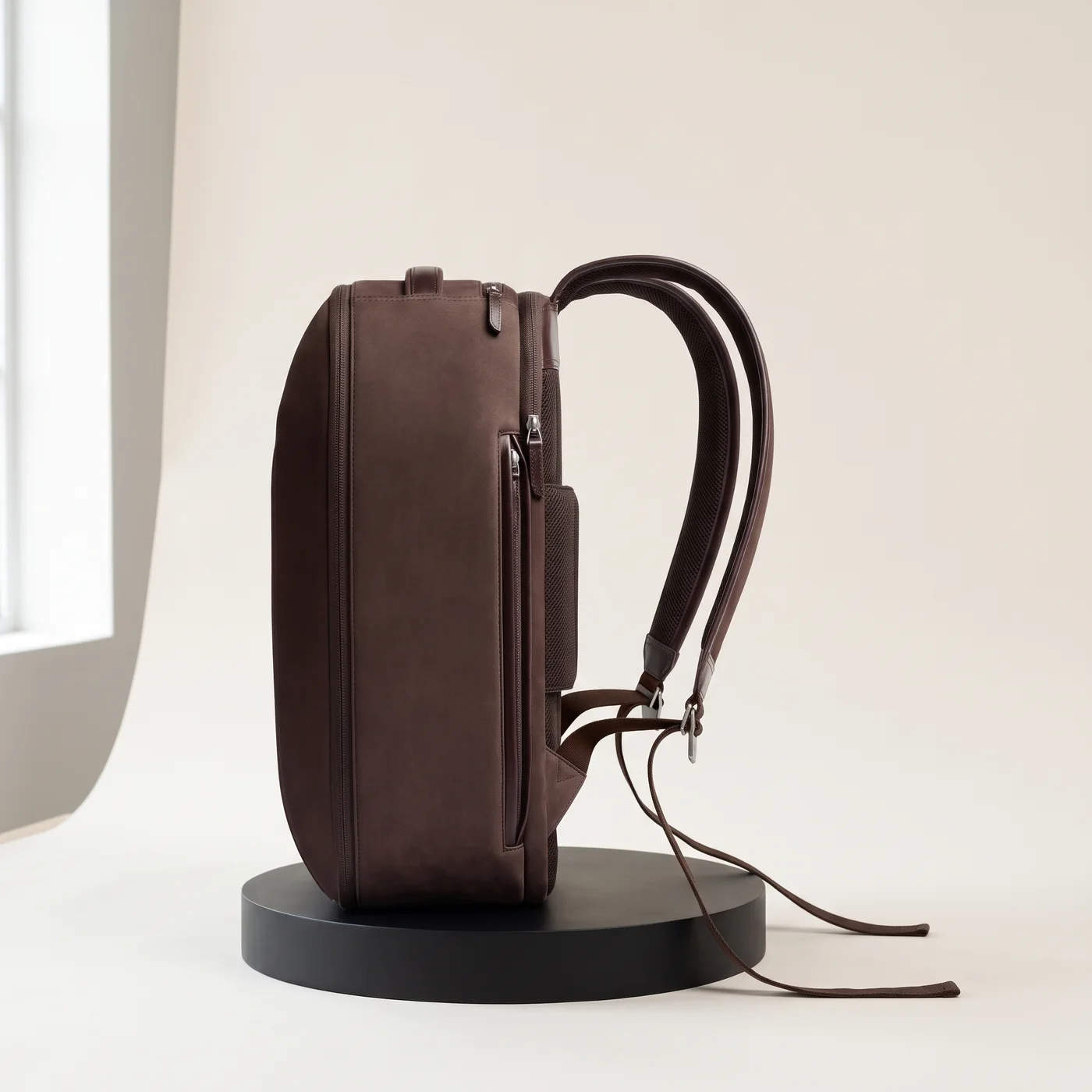 Chocolate 72-hour backpack, nubuck, view