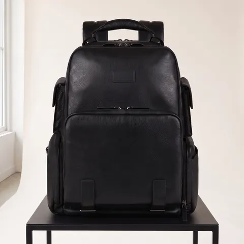 Black Fast-check travel backpack 15.6"